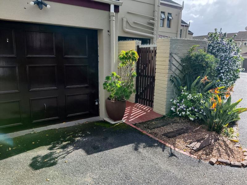3 Bedroom Property for Sale in La Rochelle Western Cape